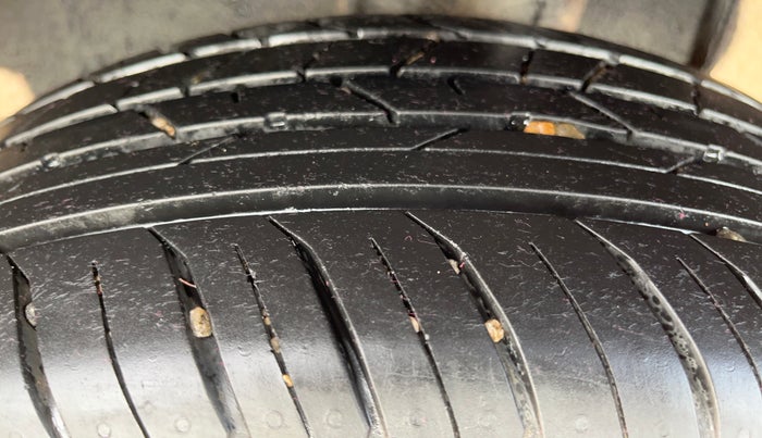 2021 Nissan MAGNITE XL, Petrol, Manual, 9,933 km, Left Rear Tyre Tread