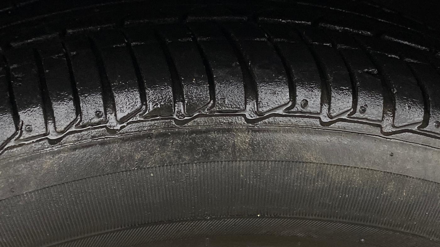 2022 Tata Tiago XZA PLUS PETROL, Petrol, Automatic, 37,767 km, Left Front Tyre Tread