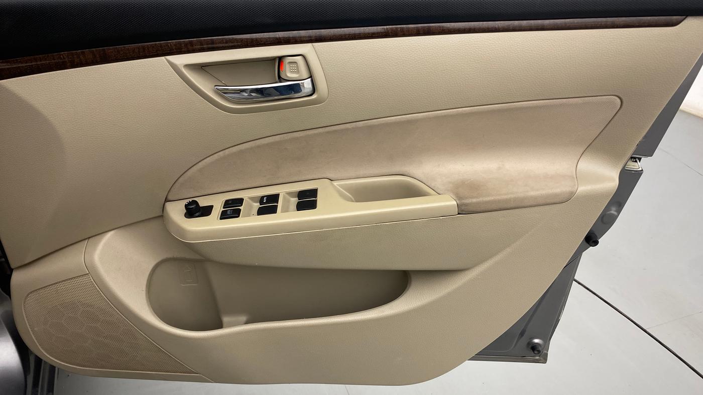 2014 Maruti Swift Dzire VXI, Petrol, Manual, 77,243 km, Driver Side Door Panels Control