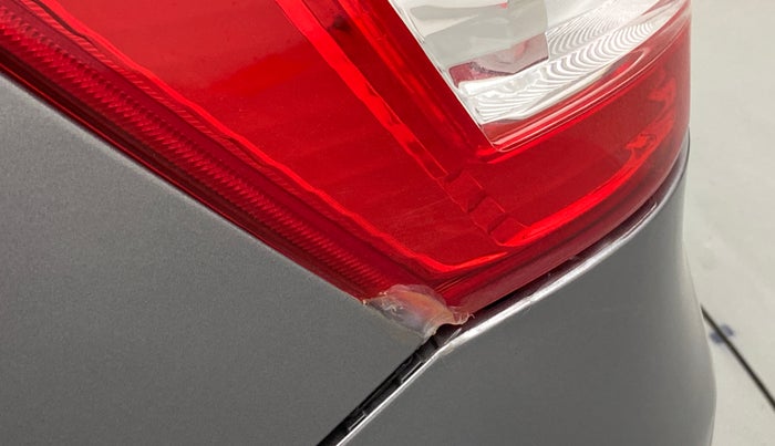 2014 Maruti Swift Dzire VXI, Petrol, Manual, 77,243 km, Left tail light - Minor damage
