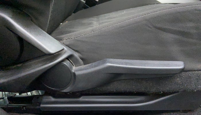 2016 Maruti Baleno ALPHA PETROL 1.2, Petrol, Manual, 62,506 km, Driver Side Adjustment Panel