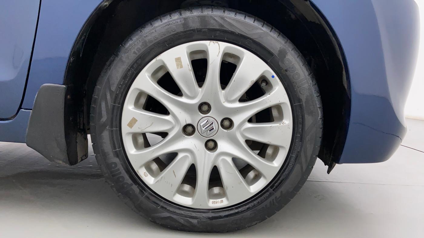 2016 Maruti Baleno ALPHA PETROL 1.2, Petrol, Manual, 62,506 km, Right Front Wheel