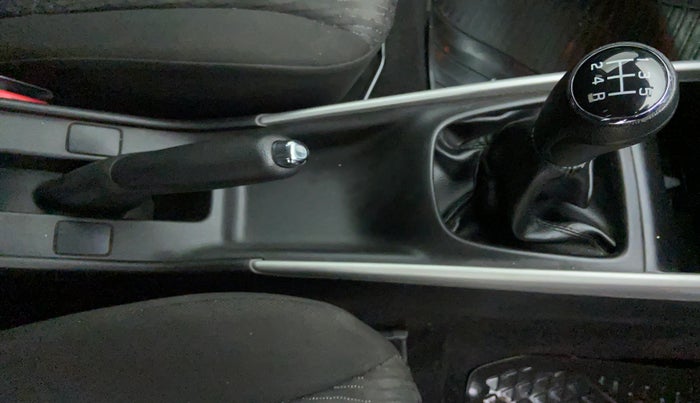2016 Maruti Baleno ALPHA PETROL 1.2, Petrol, Manual, 62,506 km, Gear Lever