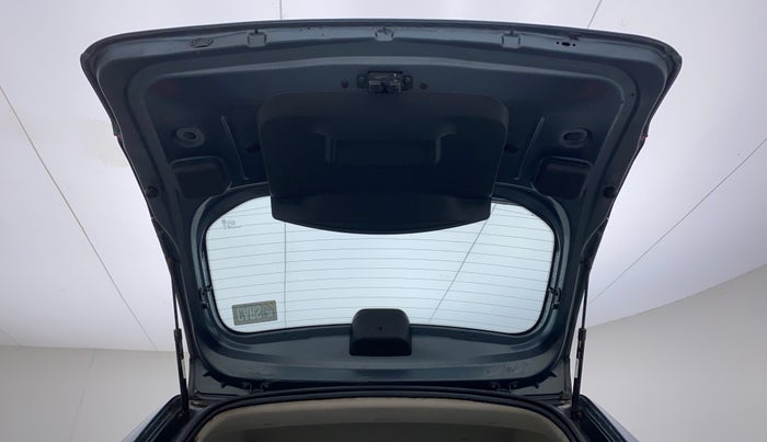 2015 Nissan Terrano XL D PLUS, Diesel, Manual, 77,666 km, Boot Door Open