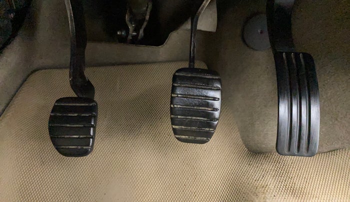 2015 Nissan Terrano XL D PLUS, Diesel, Manual, 77,666 km, Pedals