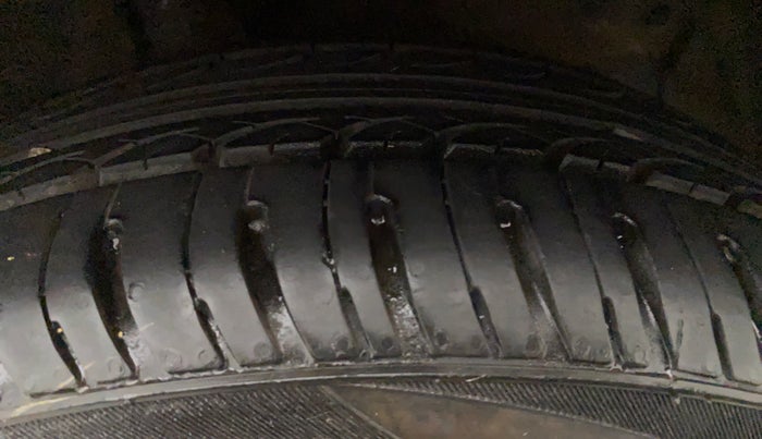 2014 Hyundai Xcent S 1.2, Petrol, Manual, 44,507 km, Left Rear Tyre Tread