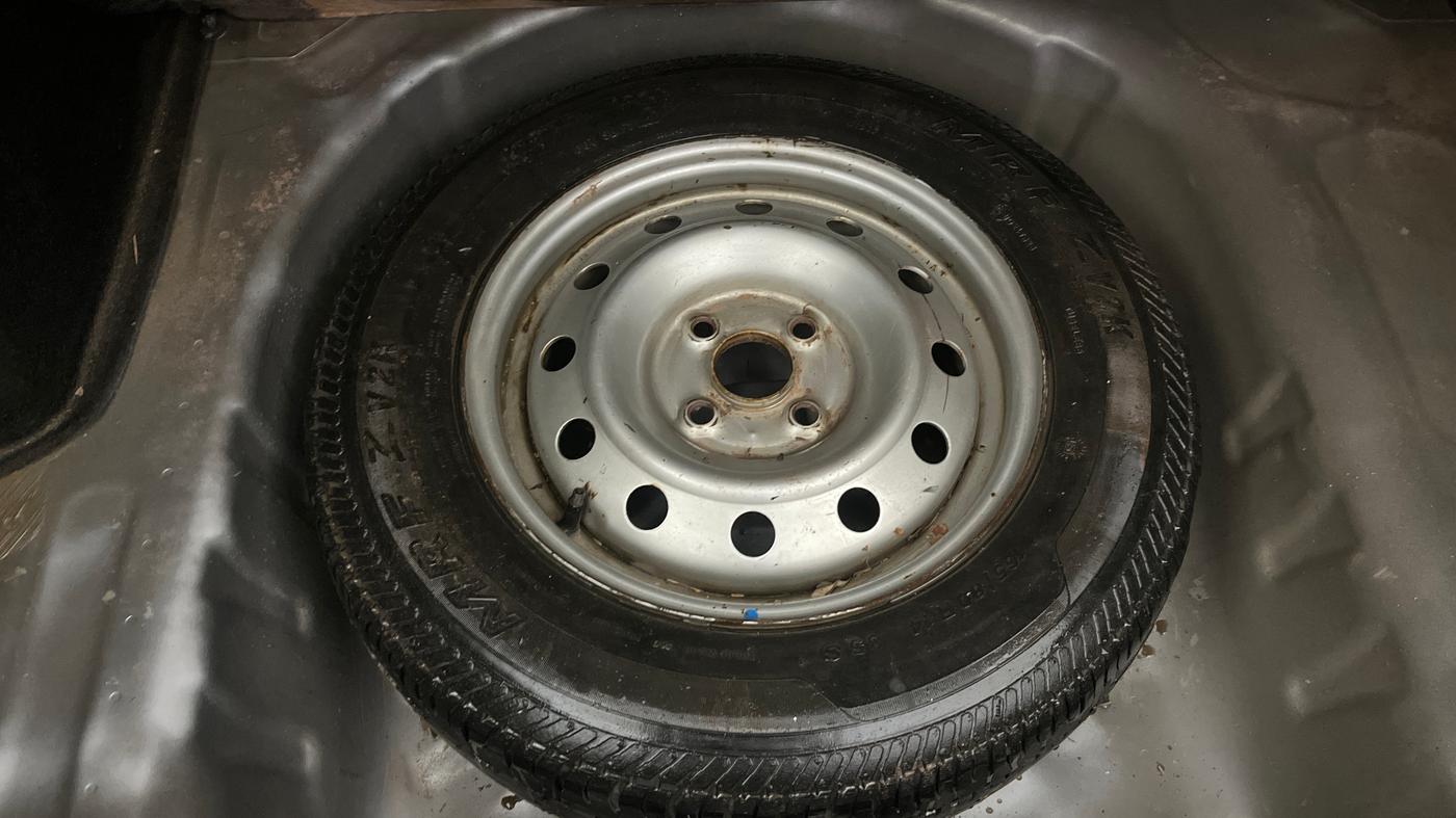 2018 Maruti Dzire LXI, Petrol, Manual, 61,718 km, Spare Tyre