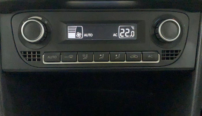 2013 Volkswagen Polo HIGHLINE1.2L, Petrol, Manual, 41,091 km, Automatic Climate Control