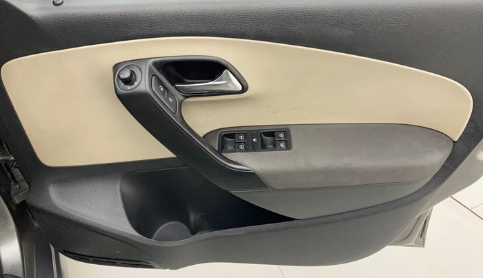 2013 Volkswagen Polo HIGHLINE1.2L, Petrol, Manual, 41,091 km, Driver Side Door Panels Control