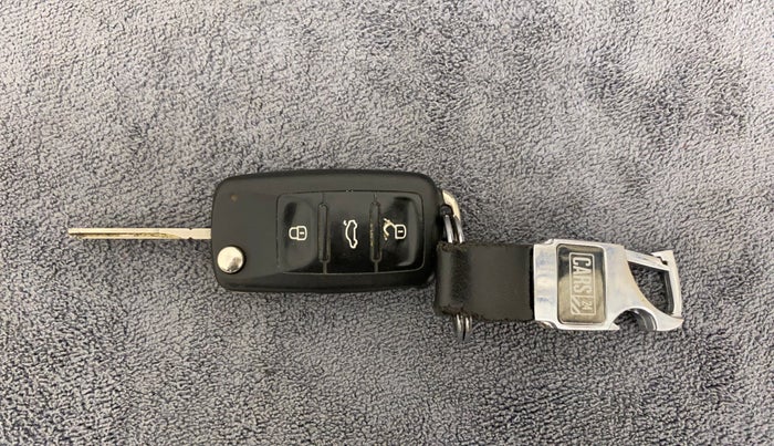 2013 Volkswagen Polo HIGHLINE1.2L, Petrol, Manual, 41,091 km, Key Close Up