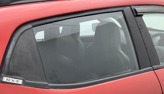2015 Renault Kwid RXT 0.8 (O), Petrol, Manual, 25,736 km, Right rear door - Door visor damaged