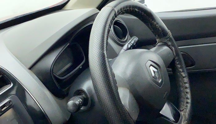 2015 Renault Kwid RXT 0.8 (O), Petrol, Manual, 25,736 km, Combination switch - Turn Indicator not functional