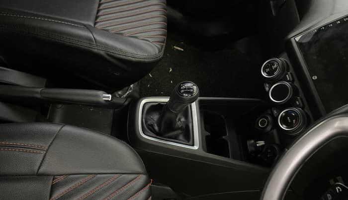 2021 Maruti Swift ZXI PLUS, Petrol, Manual, 46,027 km, Gear Lever
