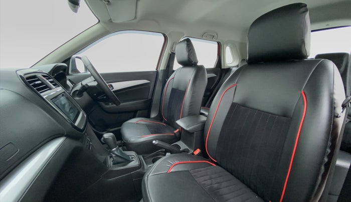 2020 Maruti Vitara Brezza ZXI+ AT SHVS, Petrol, Automatic, 14,504 km, Right Side Front Door Cabin