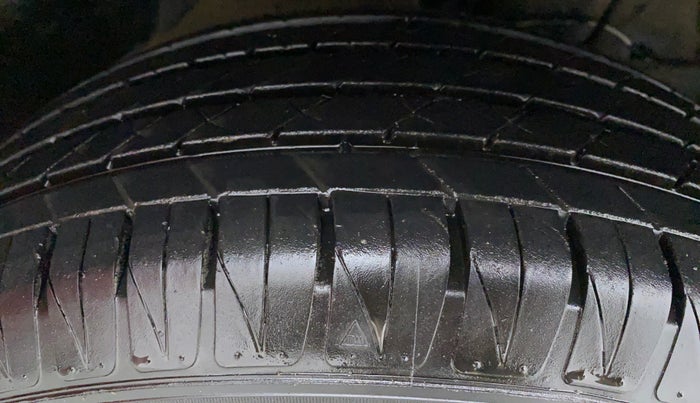 2020 Maruti Vitara Brezza ZXI+ AT SHVS, Petrol, Automatic, 14,504 km, Left Rear Tyre Tread