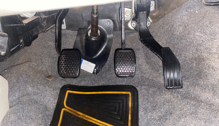 2015 Maruti Alto K10 VXI, Petrol, Manual, 24,300 km, Pedals