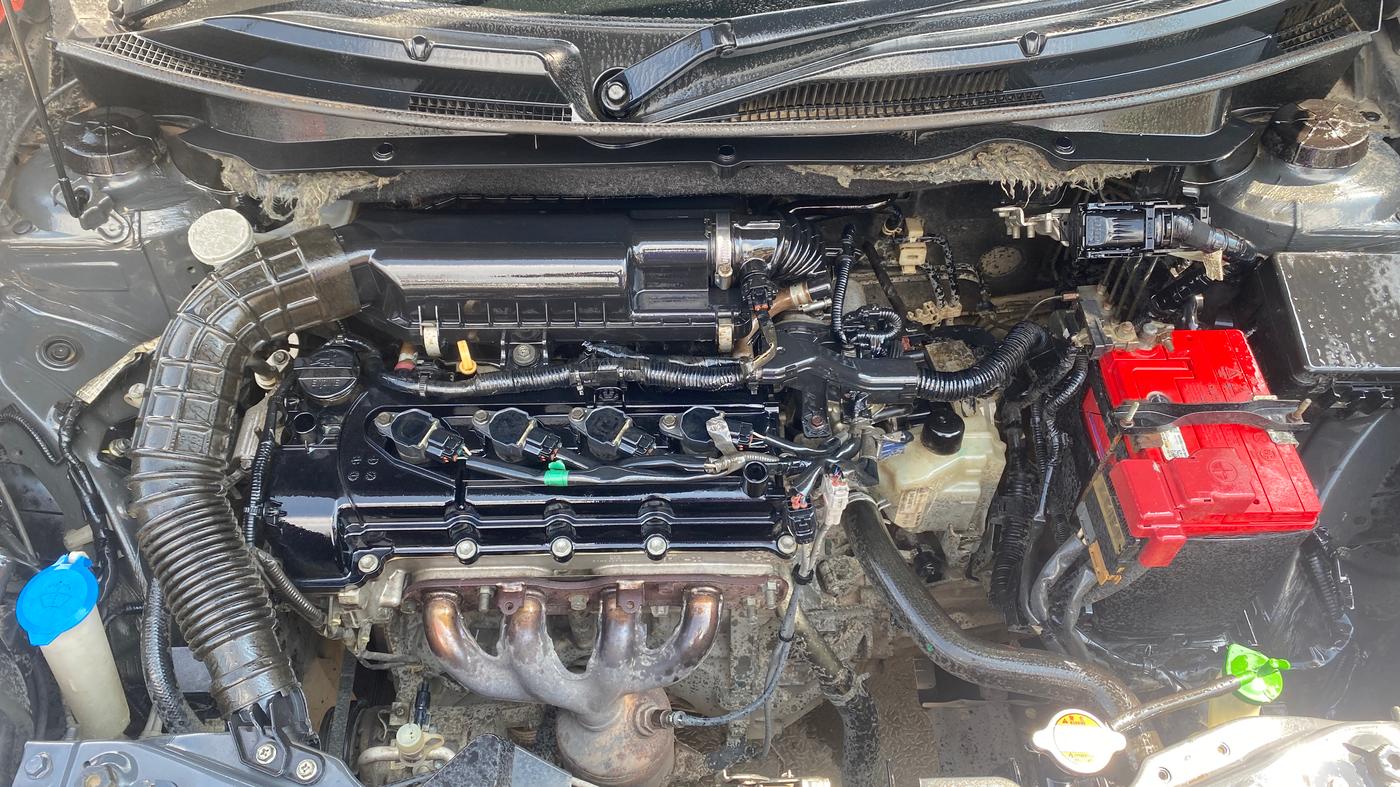 2018 Maruti Swift ZXI AMT, Petrol, Automatic, 65,567 km, Engine View
