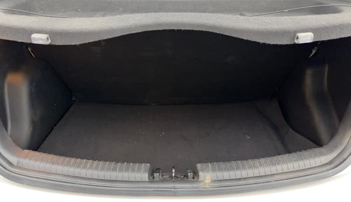 2017 Hyundai Grand i10 ASTA 1.2 KAPPA VTVT, Petrol, Manual, 50,818 km, Boot Inside