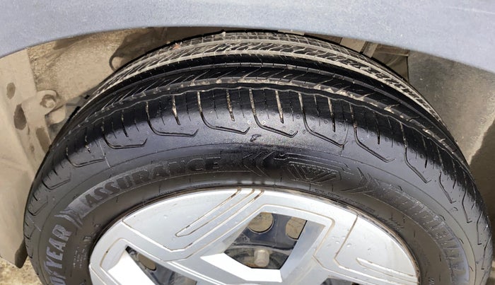 2025 Tata NEXON Smart Plus 1.2 iCNG, CNG, Manual, 5,710 km, Left Rear Tyre Tread