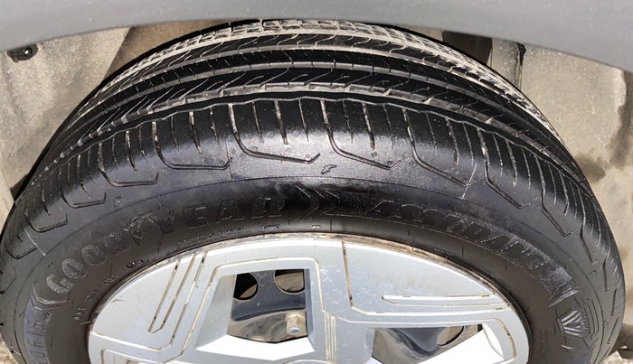 2025 Tata NEXON Smart Plus 1.2 iCNG, CNG, Manual, 5,710 km, Right Front Tyre Tread