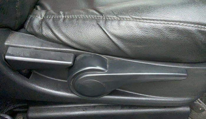 2019 Tata NEXON XZ+ 1.5, Diesel, Manual, 31,806 km, Driver Side Adjustment Panel