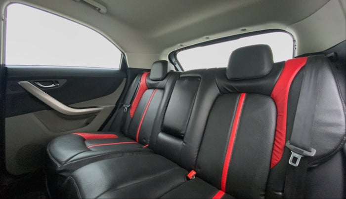 2019 Tata NEXON XZ+ 1.5, Diesel, Manual, 31,806 km, Right Side Rear Door Cabin