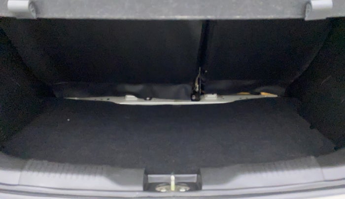 2017 Maruti IGNIS ZETA 1.3 DDIS, Diesel, Manual, 62,295 km, Boot Inside