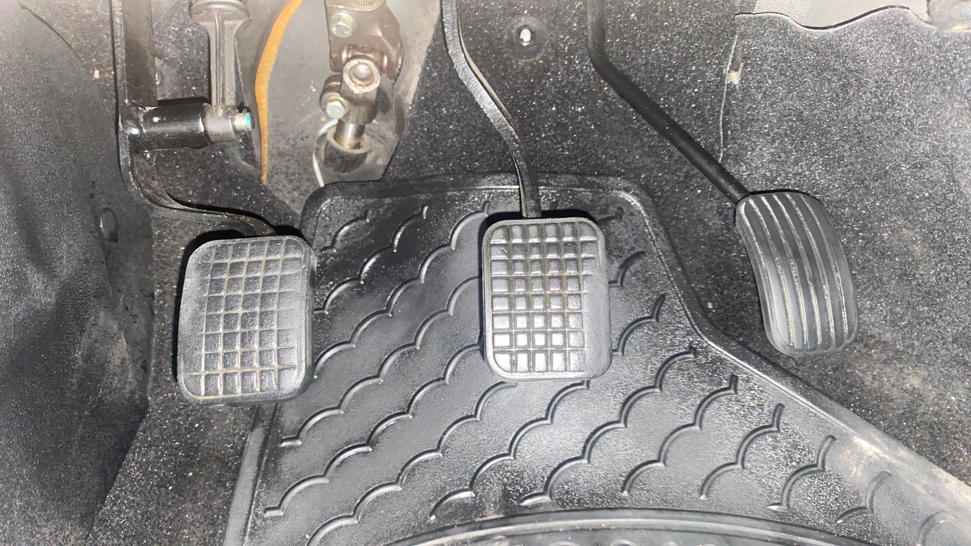 2013 Tata Manza LX QUADRAJET, Diesel, Manual, 79,547 km, Pedals