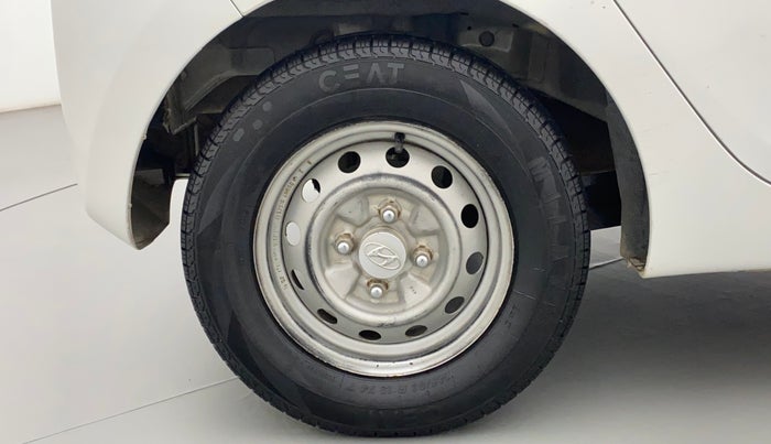 2016 Hyundai Eon ERA +, Petrol, Manual, 47,964 km, Right Rear Wheel