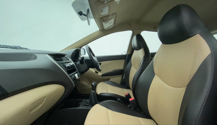 2016 Hyundai Eon ERA +, Petrol, Manual, 47,964 km, Right Side Front Door Cabin