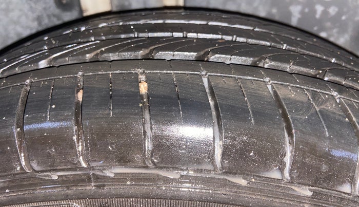 2019 MG HECTOR SHARP 1.5 DCT PETROL, Petrol, Automatic, 42,932 km, Right Rear Tyre Tread