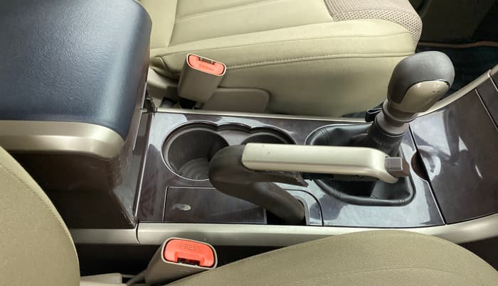 2015 Mahindra XUV500 W6 4X2, Diesel, Manual, 82,306 km, Gear Lever