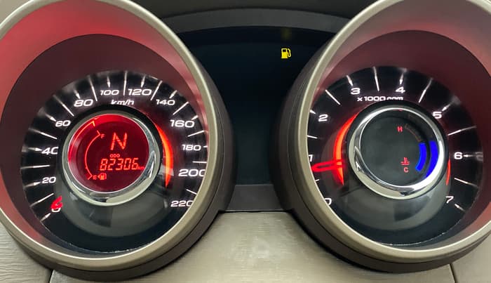 2015 Mahindra XUV500 W6 4X2, Diesel, Manual, 82,306 km, Odometer Image