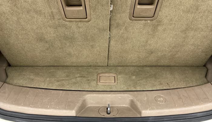 2015 Mahindra XUV500 W6 4X2, Diesel, Manual, 82,306 km, Boot Inside