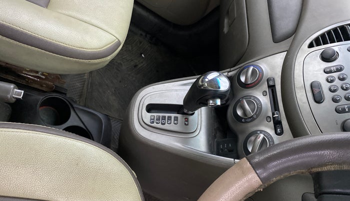 2013 Hyundai i10 SPORTZ 1.2 AT, Petrol, Automatic, 37,961 km, Gear Lever