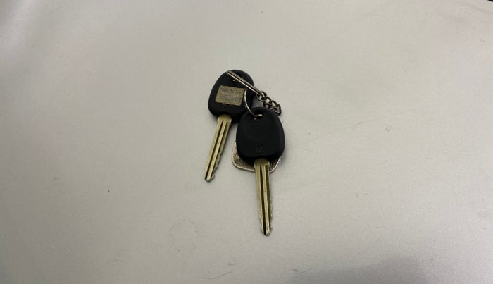 2013 Hyundai i10 SPORTZ 1.2 AT, Petrol, Automatic, 37,961 km, Key Close Up