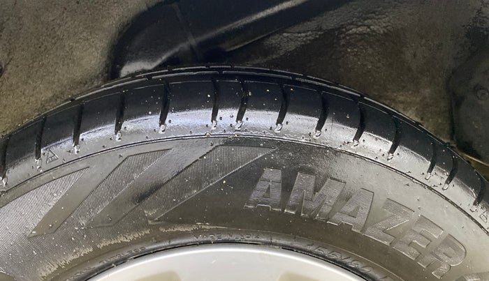 2013 Hyundai i10 SPORTZ 1.2 AT, Petrol, Automatic, 37,961 km, Left Rear Tyre Tread