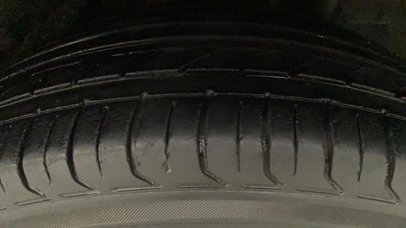 2014 Honda Brio VX AT, Petrol, Automatic, 69,196 km, Left Rear Tyre Tread