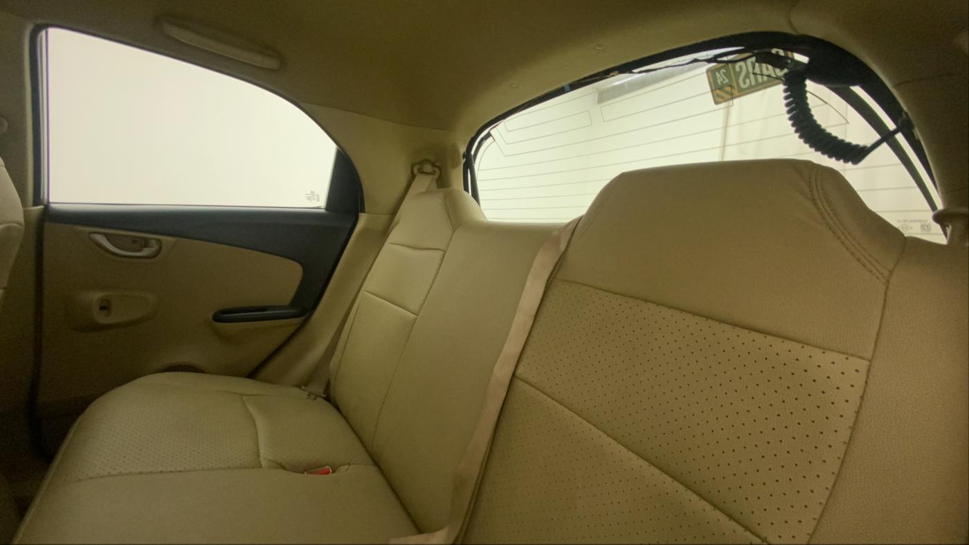 2014 Honda Brio VX AT, Petrol, Automatic, 69,196 km, Right Side Rear Door Cabin