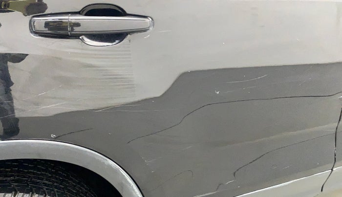 2020 Tata Harrier XT PLUS 2.0L KRYOTEC DARK EDITON, Diesel, Manual, 81,168 km, Right rear door - Minor scratches
