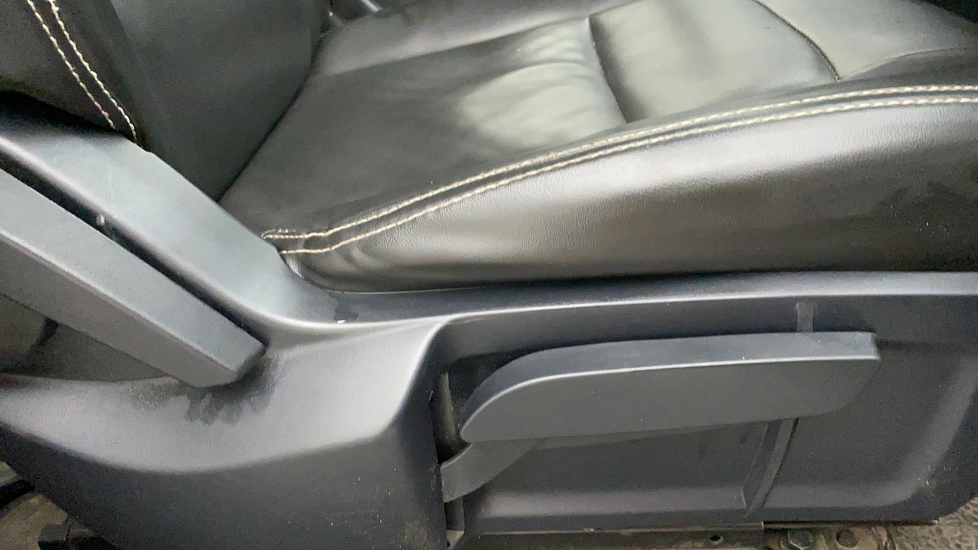 2020 Tata Harrier XT PLUS 2.0L KRYOTEC DARK EDITON, Diesel, Manual, 81,168 km, Driver Side Adjustment Panel