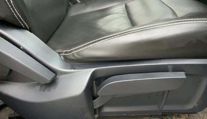 2020 Tata Harrier XT PLUS 2.0L KRYOTEC DARK EDITON, Diesel, Manual, 81,168 km, Driver Side Adjustment Panel