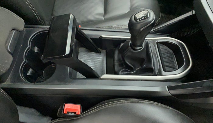 2020 Tata Harrier XT PLUS 2.0L KRYOTEC DARK EDITON, Diesel, Manual, 81,168 km, Gear Lever