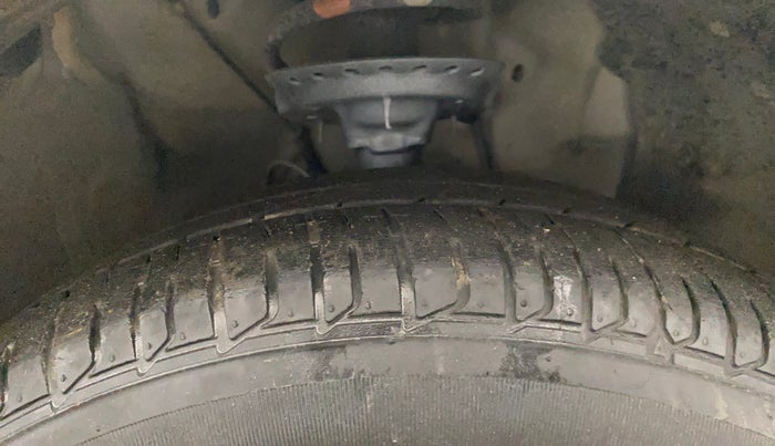 2018 Hyundai Elite i20 MAGNA EXECUTIVE 1.2, Petrol, Manual, 29,948 km, Right Front Tyre Tread