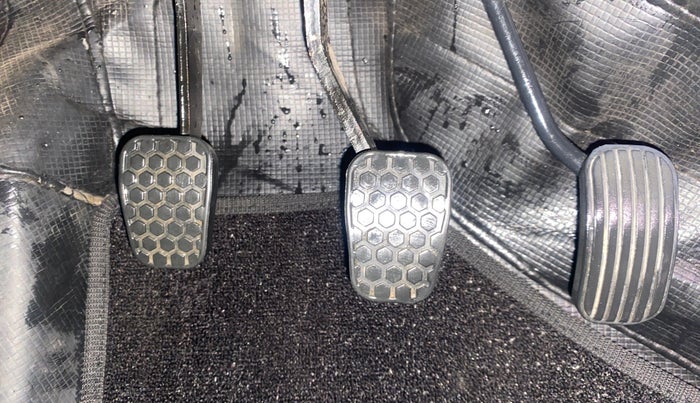 2019 Tata Tiago XZ PLUS PETROL, Petrol, Manual, 69,193 km, Pedals