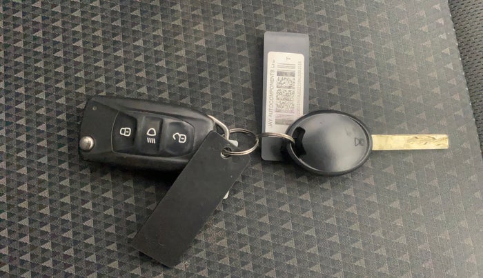 2019 Tata Tiago XZ PLUS PETROL, Petrol, Manual, 69,193 km, Key Close Up