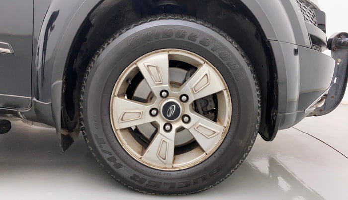 2015 Mahindra XUV500 W8, Diesel, Manual, 91,460 km, Right Front Wheel