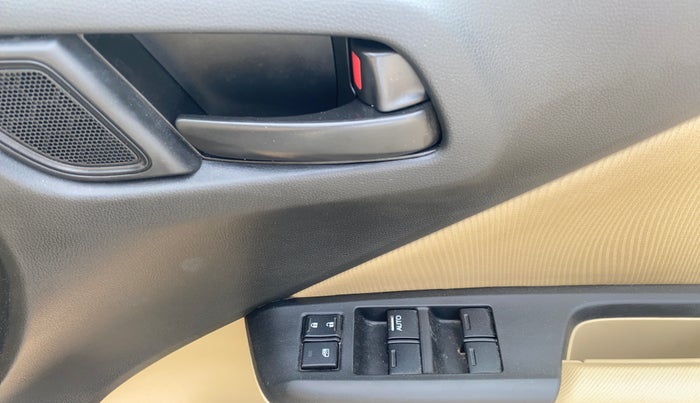 2016 Honda City 1.5L I-VTEC SV, Petrol, Manual, 45,286 km, Driver Side Door Panels Control