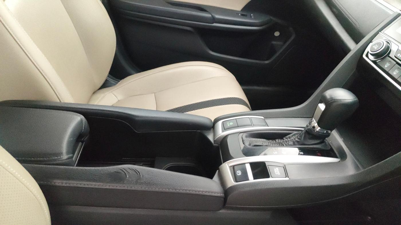2020 Honda Civic 1.8L I-VTEC ZX CVT, Petrol, Automatic, 47,626 km, Gear Lever