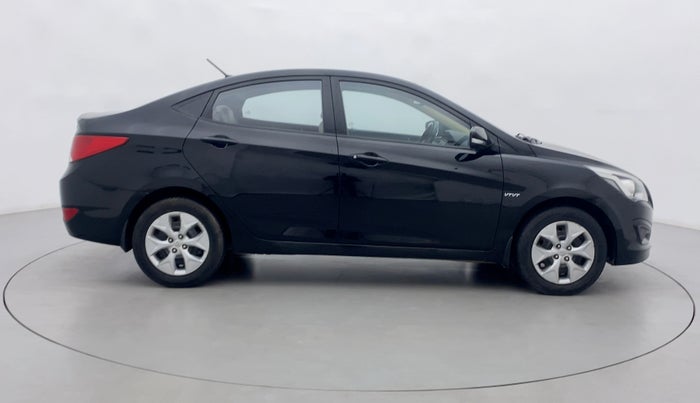 2016 Hyundai Verna FLUIDIC 4S 1.6 VTVT S, Petrol, Manual, 54,320 km, Right Side View